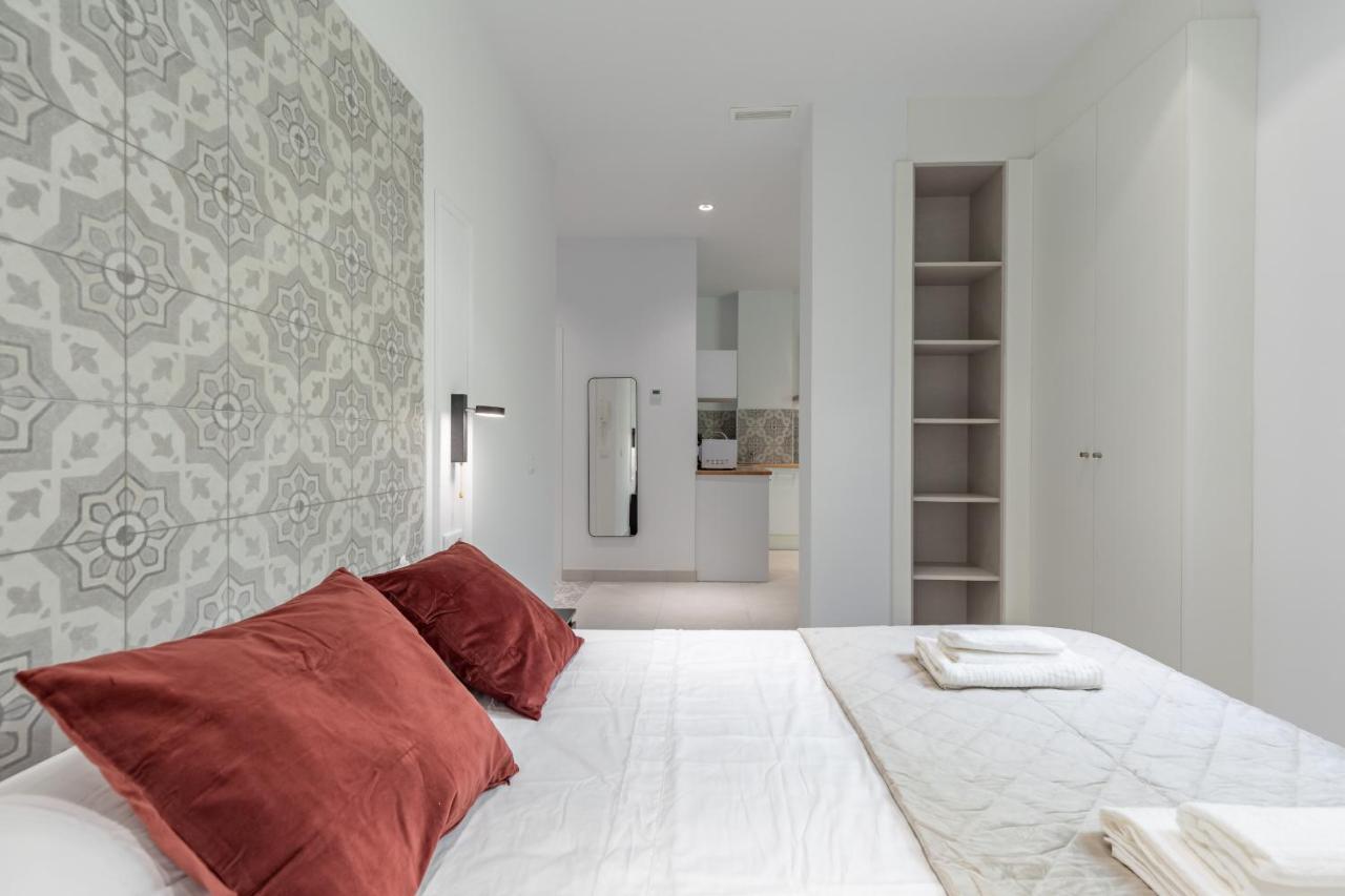 Chic & Comfortable Apartment, Private Terrace Valencia Exterior photo